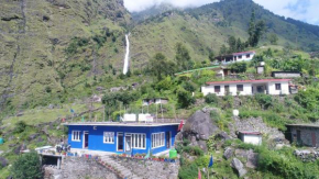 Green Mountain Homestay - Birthi Falls near Munsyari